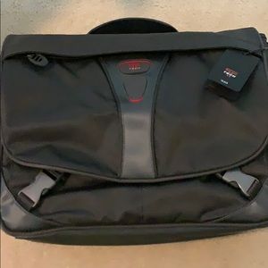 NWT TUMI T-Tech dark gray computer bag